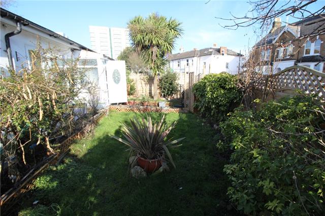  Image of 3 bedroom Semi-Detached Bungalow for sale in Sunny Bank London SE25 at Sunny Bank, London, SE25